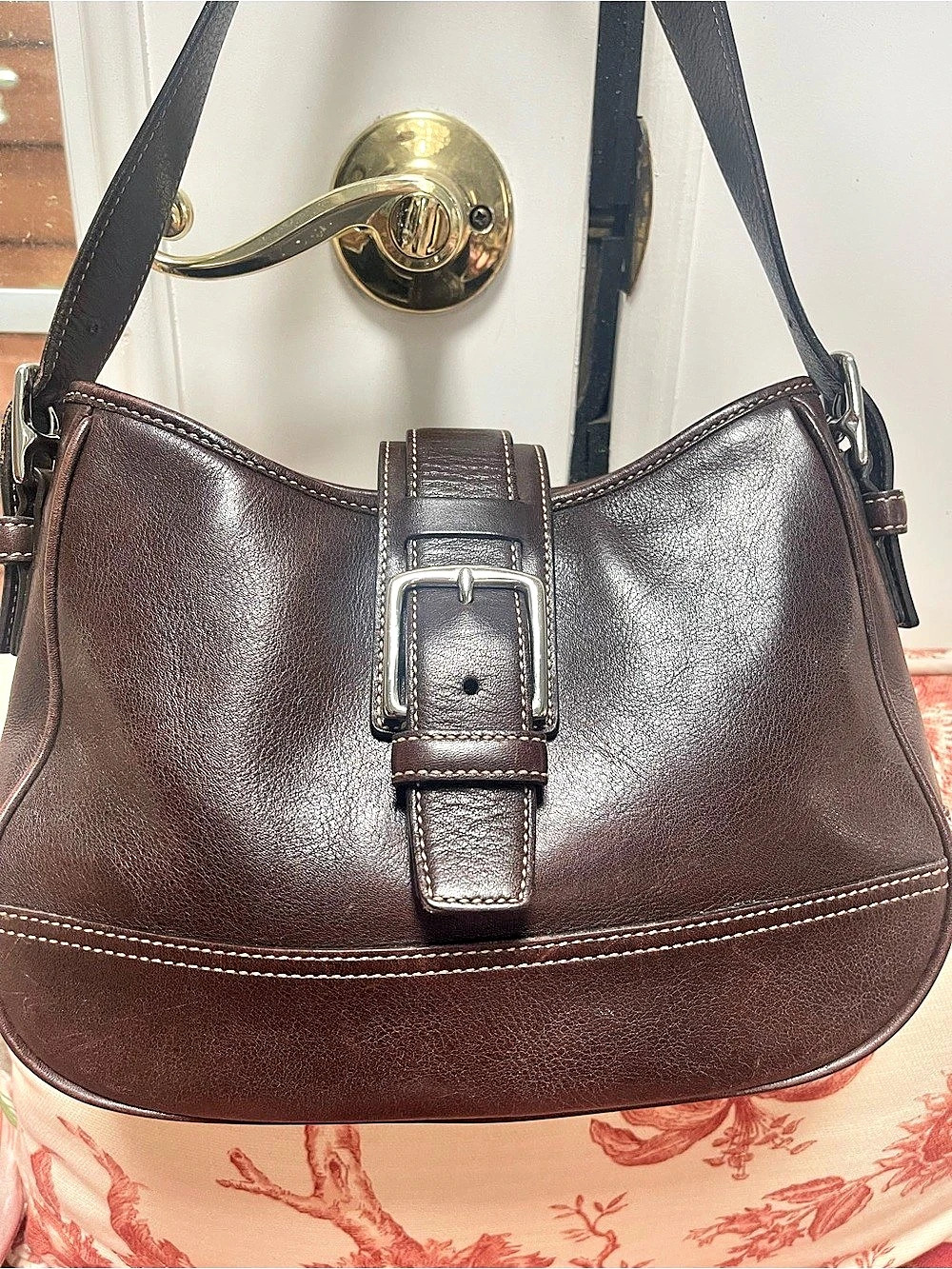 Y2K Coach Hamptons Mahogany Leather Buckle Detail Bag